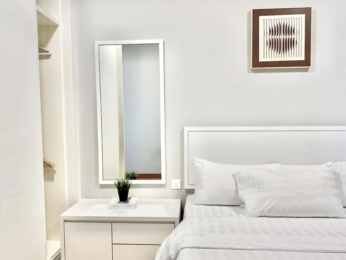 Tropicana 218 Macalister #Charm #Infinitypool #Wideseaview #6Pax #3Br2Bath #1King2Queen #Quality Well Maintained #Private Host George Town Apartment